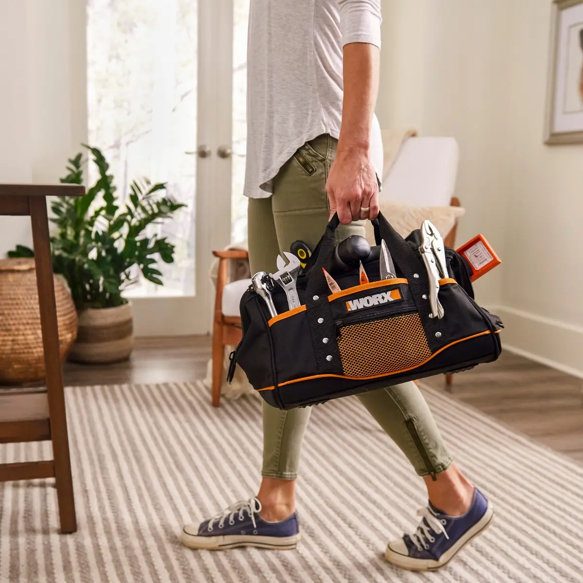 Zippered Tool Bag with Interior and Exterior Pockets | WORX