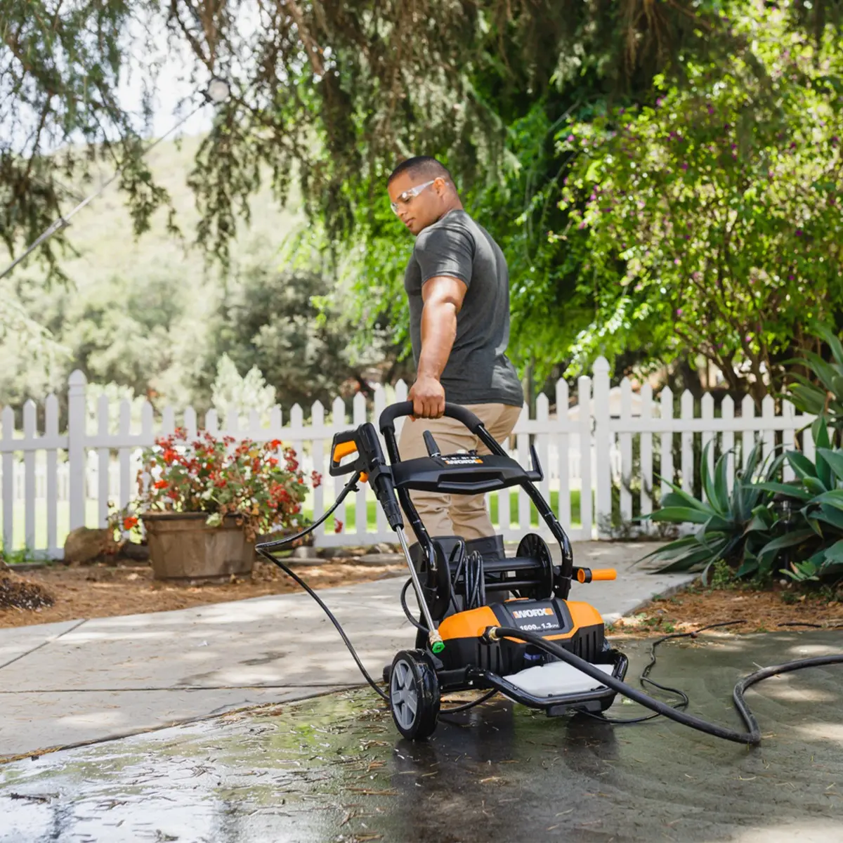1600 PSI Electric Pressure Washer | 1.3 GPM | WORX