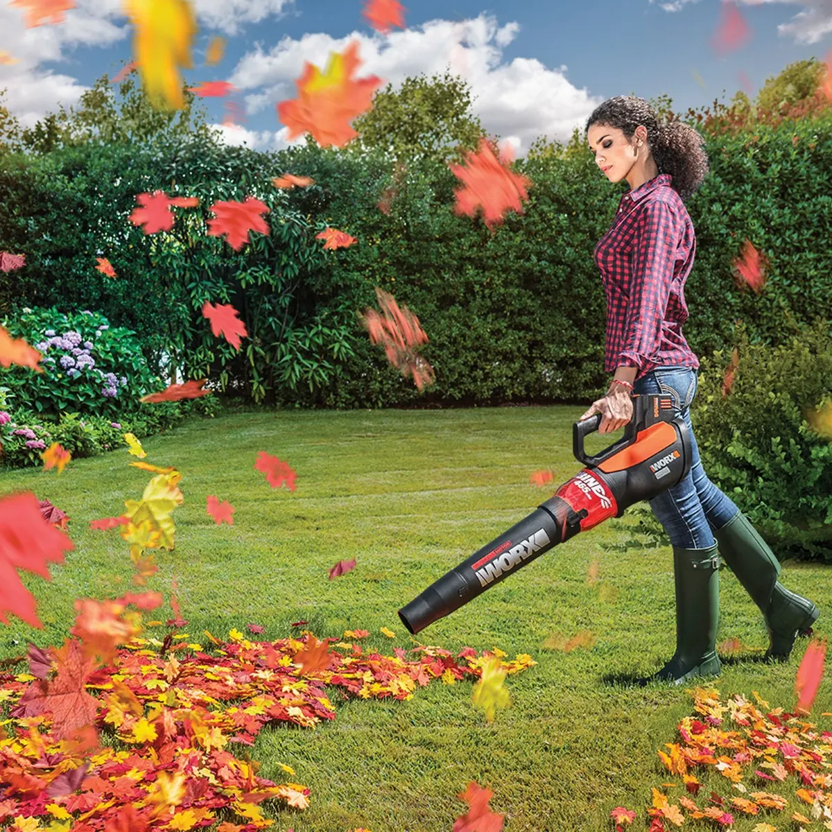 56V String Trimmer & Leaf Blower Combo Kit - WG926 | WORX