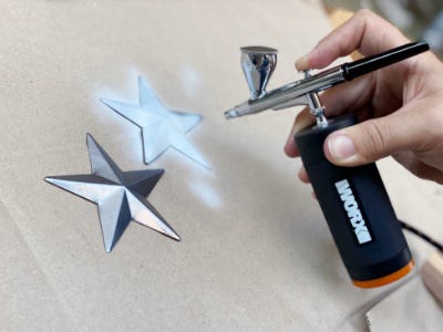 spay painting star white