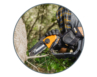 Worx 20V 5 Mini Cordless Chainsaw, 3.9 lbs, 22 ft/s Chain Speed, Power  Share Battery, Upper & Hand Guard - Battery & Charger Included