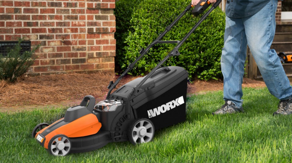 https://www.worx.com/media/wysiwyg/pdp-pages/lawn-mowers/wg778/wg778-t3-image-left_1.jpg