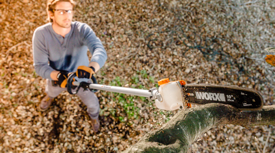 WORX 20V 2-in-1 Attachment Capable Pole Saw w/Battery 